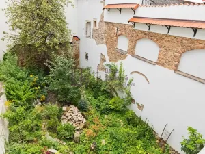 Pronájem bytu 2+1, Jindřichův Hradec, nám. Míru, 71 m2