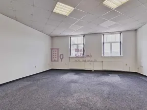 Pronájem kanceláře, Jindřichův Hradec, Karlov, 28 m2