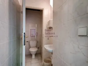 Pronájem kanceláře, Jindřichův Hradec, Karlov, 28 m2