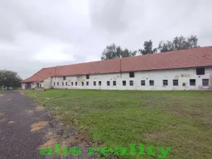 Prodej zemědělského objektu, Dolní Chvatliny, 1691 m2