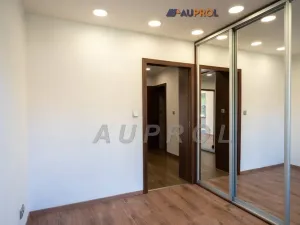 Prodej bytu 3+kk, Praha - Karlín, Molákova, 71 m2