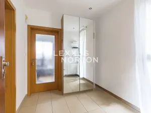 Pronájem bytu 1+kk, Praha - Stodůlky, Radouňova, 34 m2
