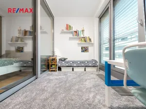 Pronájem bytu 2+kk, Praha - Libeň, Vojenova, 62 m2