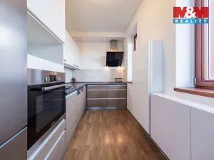 Pronájem bytu 3+kk, Praha - Kolovraty, Meduňková, 109 m2