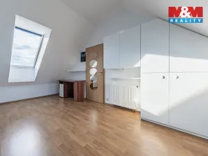Pronájem bytu 3+kk, Praha - Kolovraty, Meduňková, 109 m2