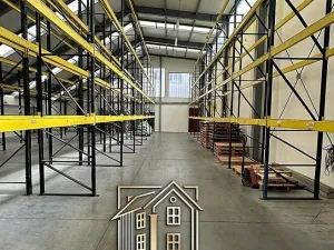 Pronájem skladu, Praha, Libušská, 1900 m2