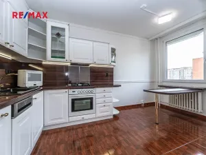 Pronájem bytu 3+1, Praha - Kobylisy, Frýdlantská, 67 m2