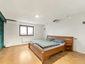 Prodej rodinného domu, Praha - Kyje, 200 m2