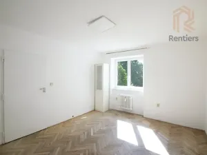 Prodej bytu 2+1, Hradec Králové, Bidlova, 65 m2