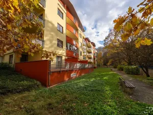 Pronájem bytu 2+kk, Praha - Bohnice, Ústavní, 59 m2