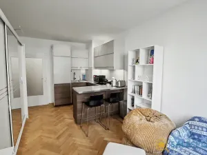 Prodej bytu 2+kk, Praha - Vysočany, Pod strojírnami, 36 m2