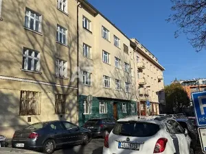 Prodej bytu 2+kk, Praha - Bubeneč, Lotyšská, 39 m2