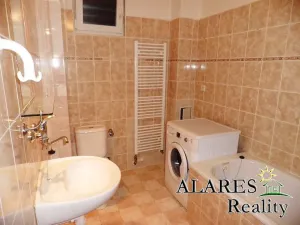 Pronájem bytu 2+1, Praha - Nusle, Čestmírova, 57 m2