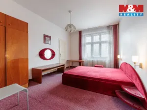 Prodej ubytování, Bečov nad Teplou, Nádražní, 298 m2