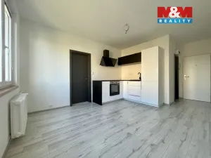 Pronájem bytu 2+kk, Sezimovo Ústí, Dukelská, 38 m2