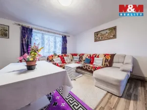 Prodej rodinného domu, Tři Dvory, 250 m2