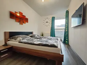 Pronájem bytu 2+kk, Praha - Horní Měcholupy, Hornoměcholupská, 60 m2