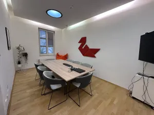 Pronájem kanceláře, Praha - Nové Město, Karlovo náměstí, 1110 m2