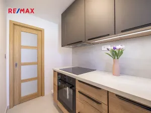 Pronájem bytu 3+1, Praha - Dejvice, Mydlářka, 55 m2