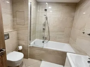 Pronájem bytu 2+kk, Praha - Vysočany, Bassova, 50 m2
