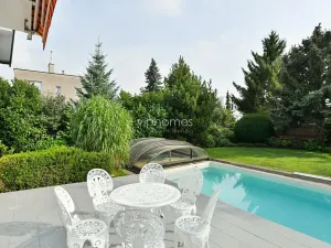 Pronájem vily, Praha - Suchdol, Havraní, 220 m2