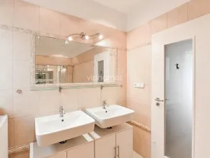 Pronájem vily, Praha - Suchdol, Havraní, 220 m2