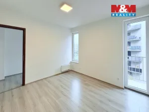 Pronájem bytu 2+kk, Pardubice - Zelené Předměstí, Pod Vinicí, 63 m2