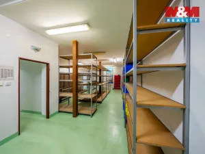 Prodej výrobních prostor, Žďár, 1089 m2