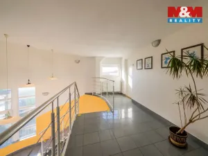 Prodej výrobních prostor, Žďár, 1089 m2