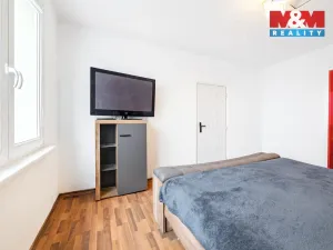 Prodej bytu 1+1, Tachov, Bělojarská, 35 m2