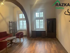 Prodej bytu 2+1, Karlovy Vary, 82 m2