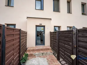 Prodej bytu 1+kk, Praha - Točná, náměstí Antonína Pecáka, 18 m2