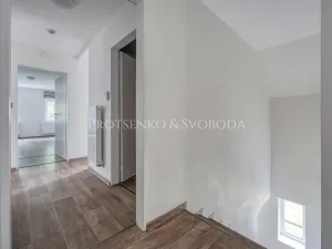 Prodej apartmánu, Prosečné, 349 m2
