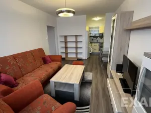 Pronájem bytu 2+kk, Praha - Čimice, Ouholická, 42 m2