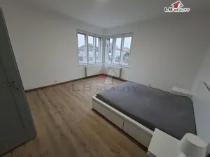 Pronájem bytu 4+1, Kolín, Štítarská, 100 m2