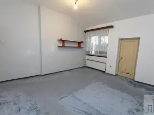 Prodej vícegeneračního domu, Lahošť, Švermova, 250 m2