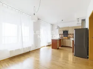 Pronájem bytu 1+kk, Praha - Stodůlky, Svitákova, 34 m2