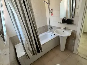 Prodej bytu 2+1, Agios Amvrosios Keryneias, Kypr, 75 m2