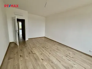 Prodej bytu 2+kk, Praha - Dolní Počernice, Černodolská, 64 m2