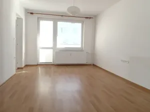 Prodej bytu 3+1, Chrast, U Pošty, 62 m2