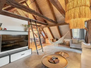 Pronájem bytu 1+kk, Praha - Nové Město, Lodecká, 75 m2