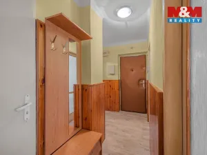 Prodej bytu 3+1, Čerčany, Družstevní, 58 m2