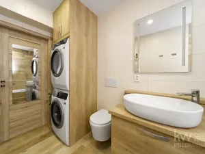 Prodej bytu 2+1, Plzeň, Na Roudné, 102 m2