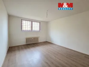 Prodej bytu 1+kk, Karlovy Vary - Rybáře, Majakovského, 24 m2