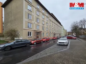 Prodej bytu 1+kk, Karlovy Vary - Rybáře, Majakovského, 24 m2