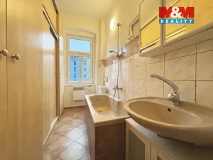 Pronájem bytu 2+1, Karlovy Vary, Kolmá, 53 m2