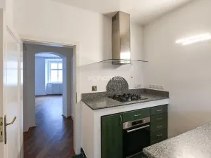 Pronájem bytu 4+1, Praha - Malá Strana, Vlašská, 170 m2