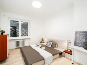 Pronájem bytu 3+1, Praha - Čakovice, Úslavská, 76 m2