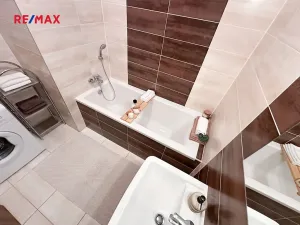 Pronájem bytu 2+kk, Brno, Listnatá, 45 m2