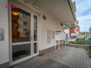 Pronájem bytu 2+kk, Brno, Listnatá, 45 m2